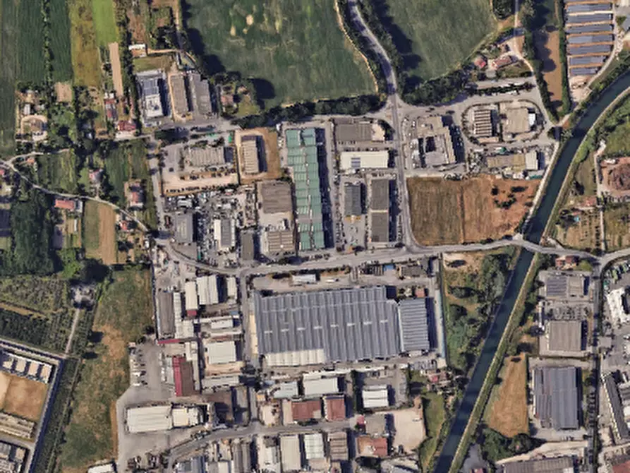 Immagine 14 di Negozio in vendita  in Via Bartocci  a Terni