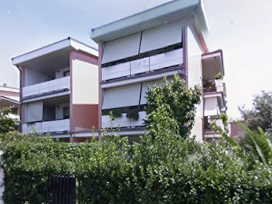 Immagine 4 di Appartamento in vendita  in Via Giulio Belvederi a Roma