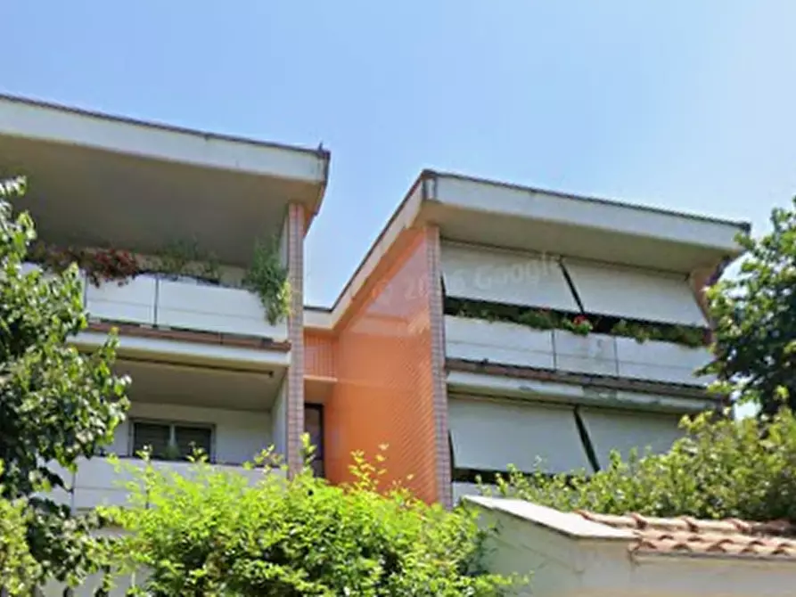 Immagine 13 di Appartamento in vendita  in Via Giulio Belvederi a Roma