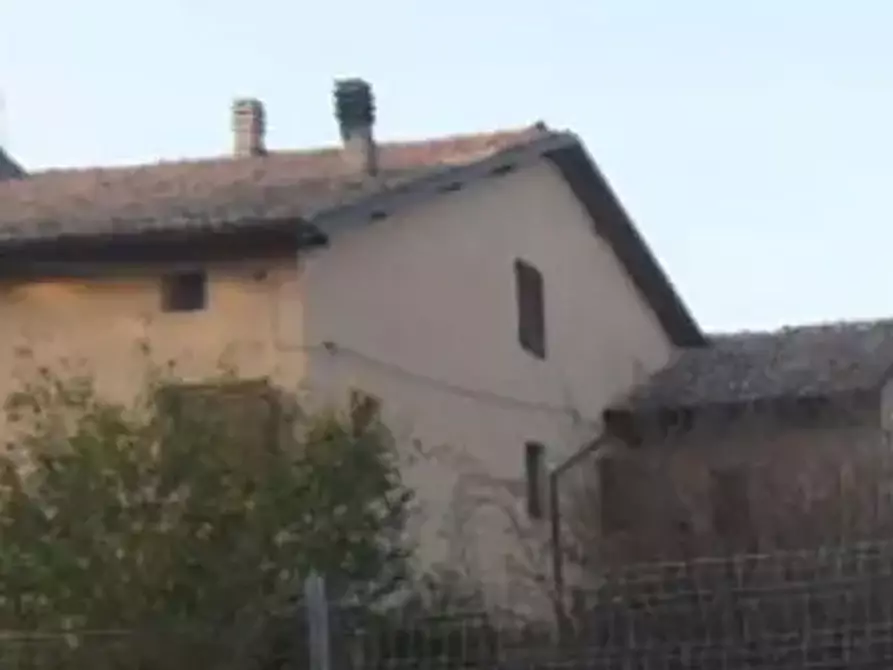 Immagine 10 di Stabile in vendita  in Via Romesino a Albinea