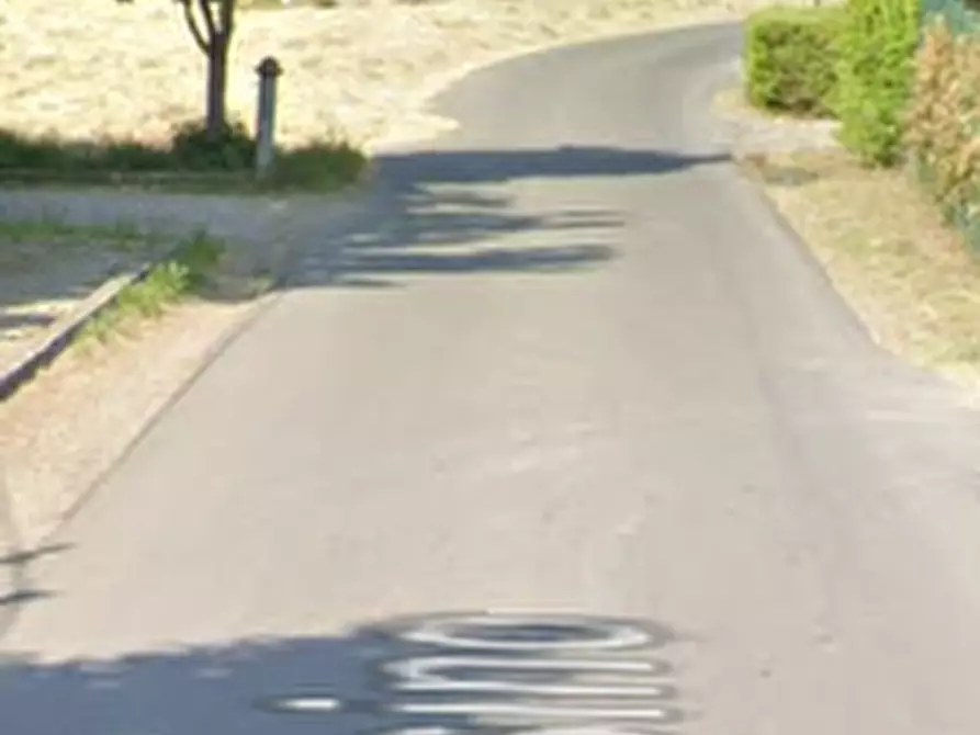 Immagine 22 di Stabile in vendita  in Via Romesino a Albinea