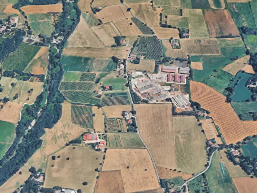 Immagine 23 di Stabile in vendita  in Via Romesino a Albinea