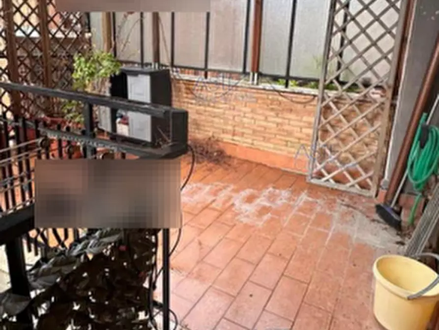 Immagine 5 di Appartamento in vendita  in Via Castelnuovo di Garfagnana a Roma