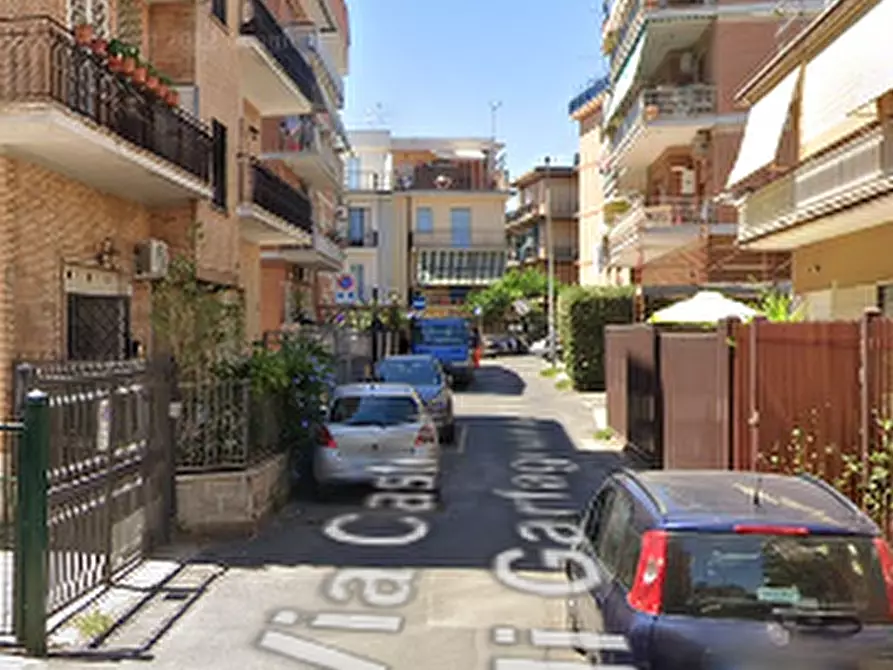 Immagine 9 di Appartamento in vendita  in Via Castelnuovo di Garfagnana a Roma