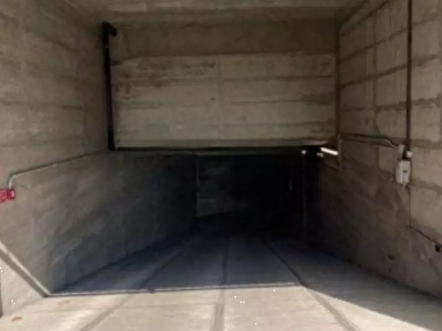 Immagine 2 di Garage in vendita  in Via Trieste a Padova