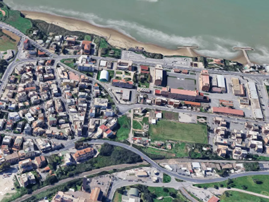 Immagine 9 di Garage in vendita  in Via Andreina  a Anzio