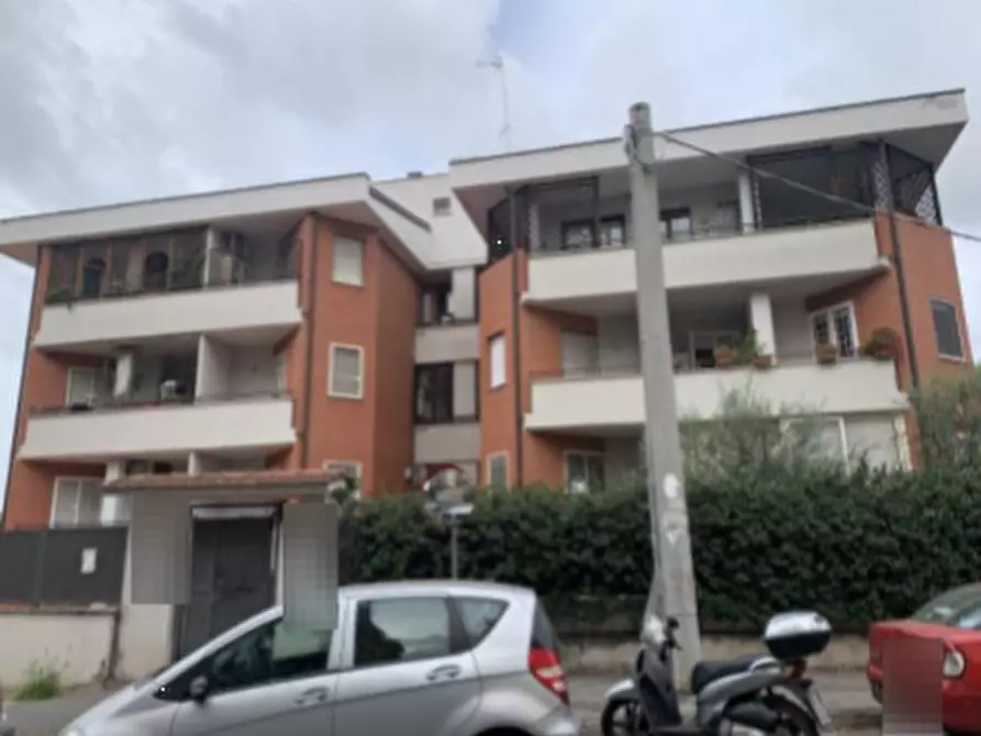 Immagine 1 di Appartamento in vendita  in Via dei Monti di Pietralata  a Roma