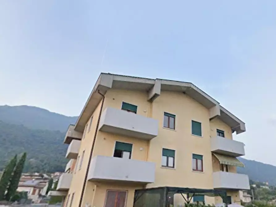 Immagine 3 di Appartamento in vendita  in Via dei Furlani a Santorso