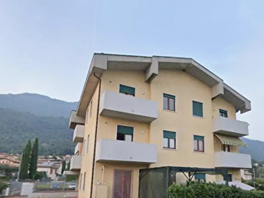 Immagine 5 di Appartamento in vendita  in Via dei Furlani a Santorso