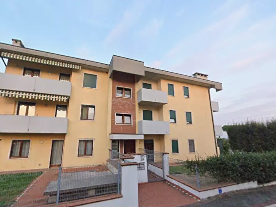 Immagine 10 di Appartamento in vendita  in Via dei Furlani a Santorso