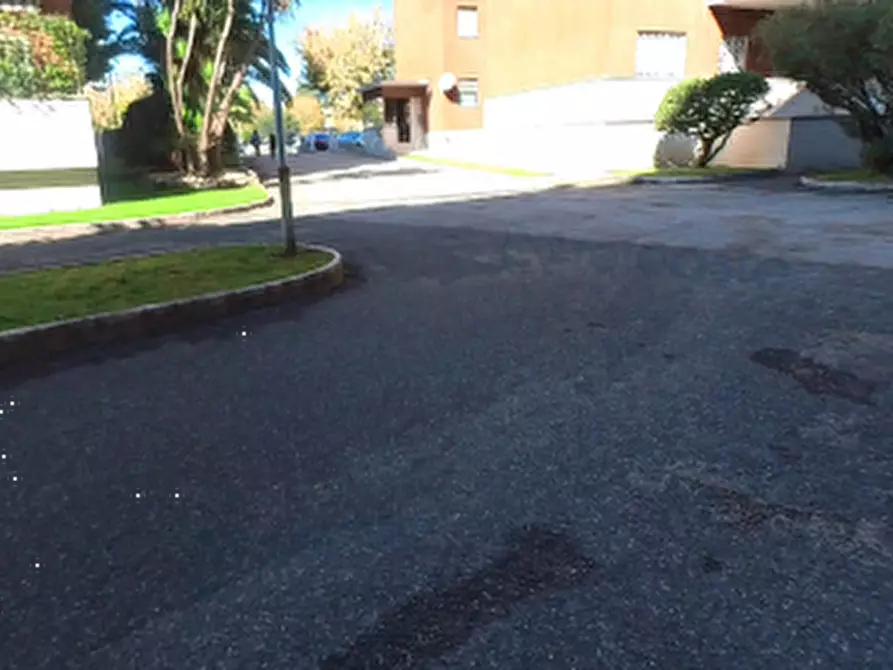 Immagine 5 di Appartamento in vendita  in Via Franco Sacchetti  a Roma