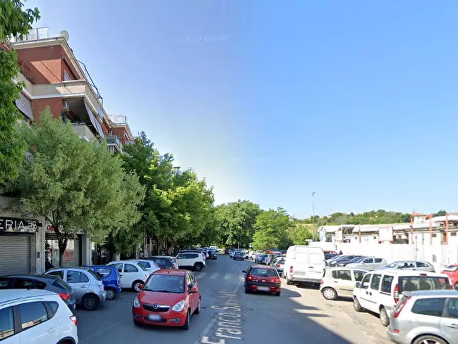 Immagine 8 di Appartamento in vendita  in Via Franco Sacchetti  a Roma