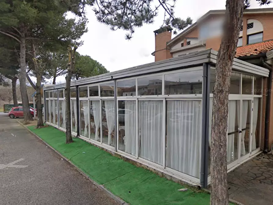 Immagine 2 di Negozio in vendita  in Viale Veneto a Riccione