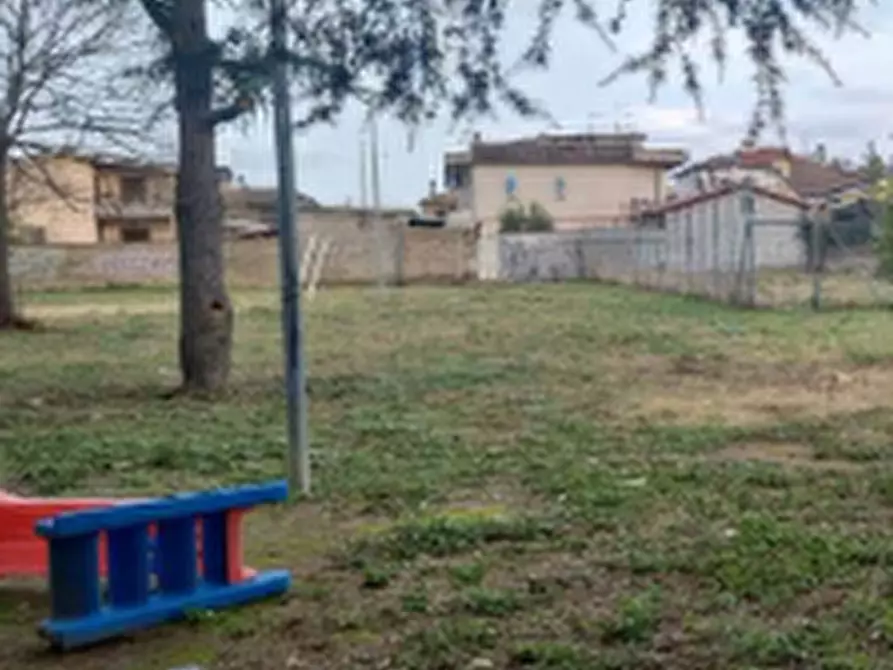 Immagine 5 di Terreno agricolo in vendita  in Via Zeddiani a Roma