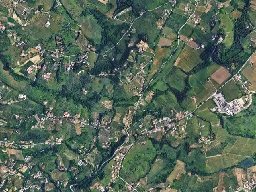 Immagine 1 di Magazzino in vendita  in Strada DEI FIORI SNC a Chieti