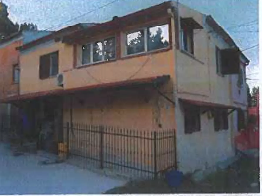 Immagine 1 di Casa indipendente in vendita  in Strada Dei Fiori a Chieti