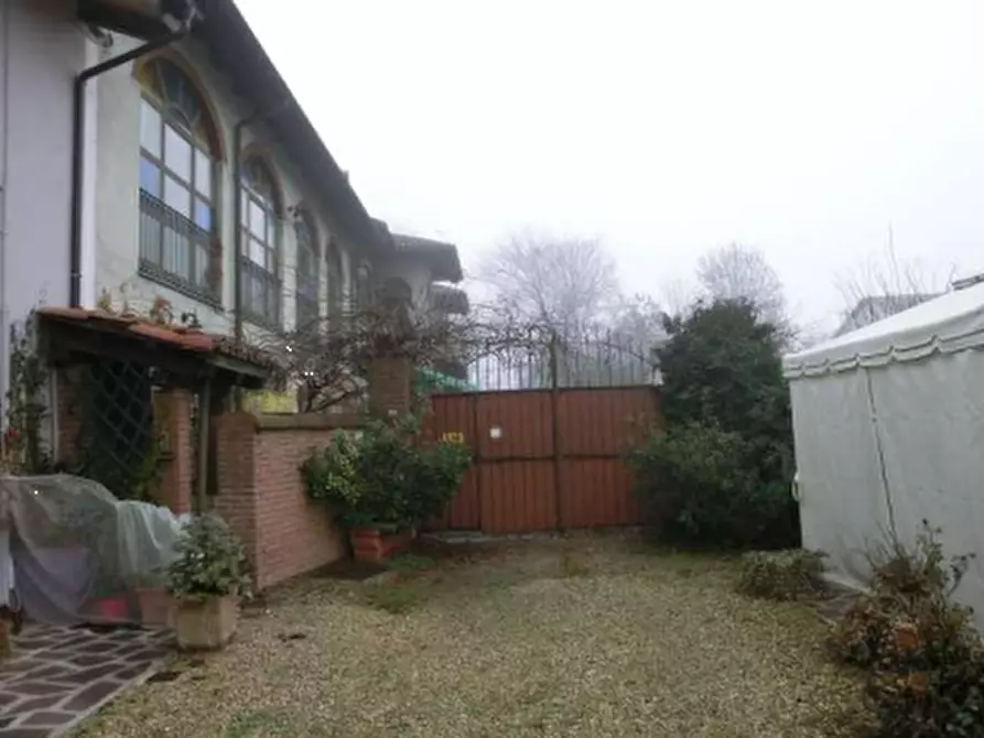 Immagine 6 di Porzione di villa in vendita  in Vicolo Regina Margherita a Dusino San Michele