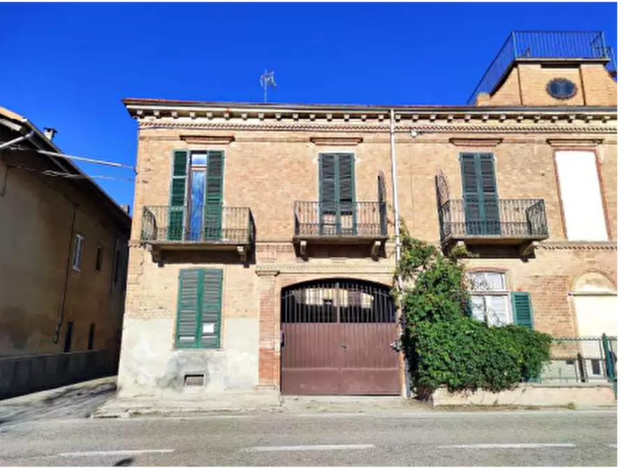 Immagine 1 di Casa indipendente in vendita  in Via XX Settembre a Castagnole Monferrato