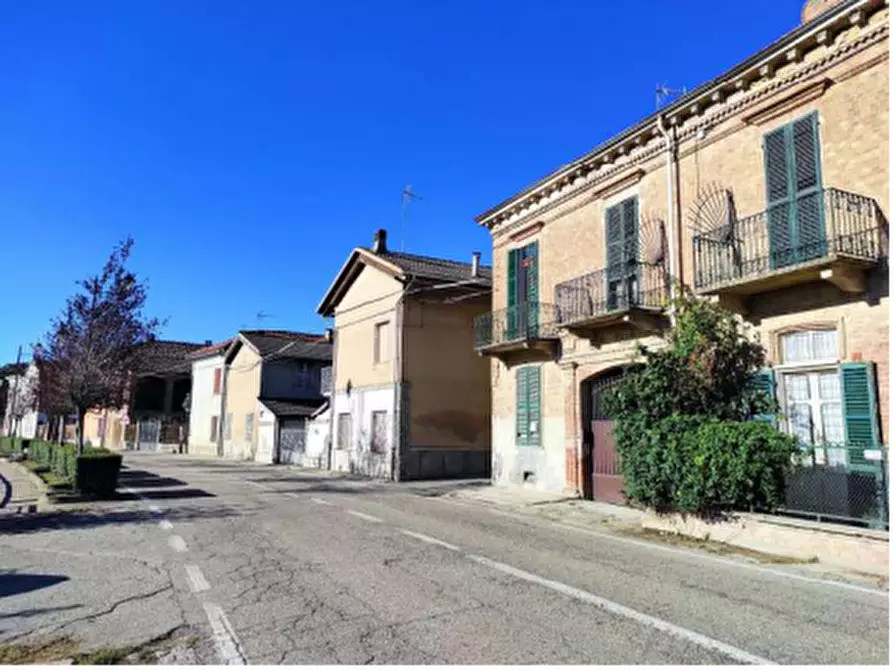 Immagine 3 di Casa indipendente in vendita  in Via XX Settembre a Castagnole Monferrato