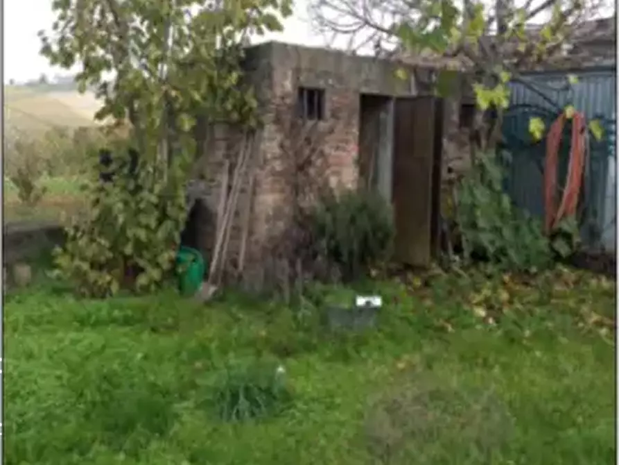 Immagine 12 di Porzione di casa in vendita  in Via Carossi a Castagnole Delle Lanze