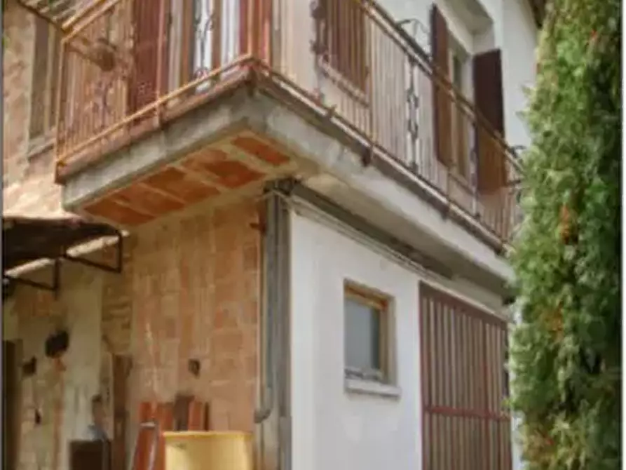 Immagine 2 di Porzione di casa in vendita  in Via Carossi a Castagnole Delle Lanze