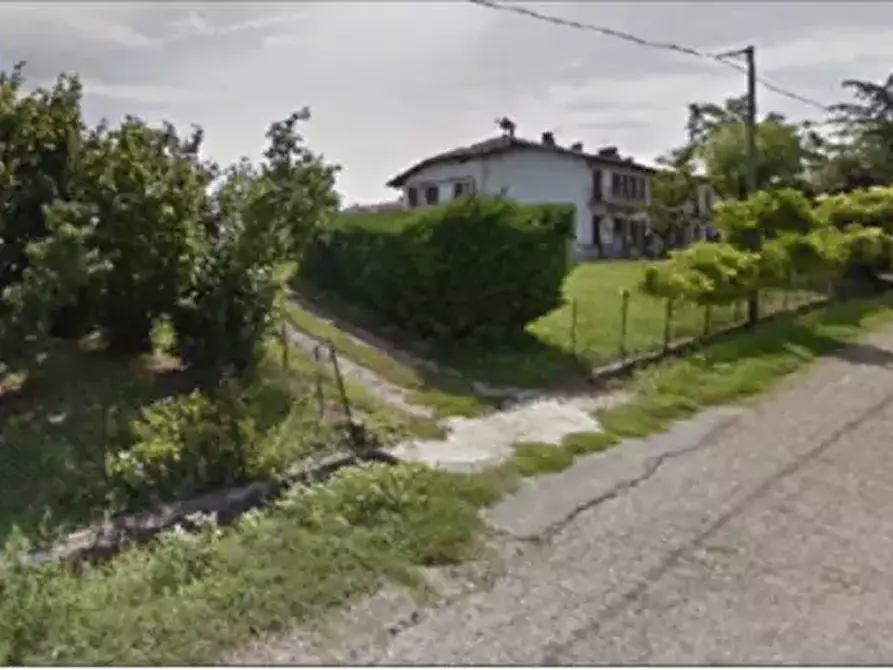Immagine 19 di Porzione di casa in vendita  in Via Carossi a Castagnole Delle Lanze