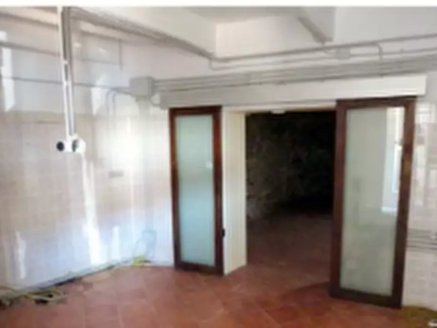 Immagine 12 di Negozio in vendita  in Via I Maggio a Canelli