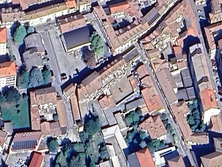 Immagine 20 di Negozio in vendita  in Via I Maggio a Canelli