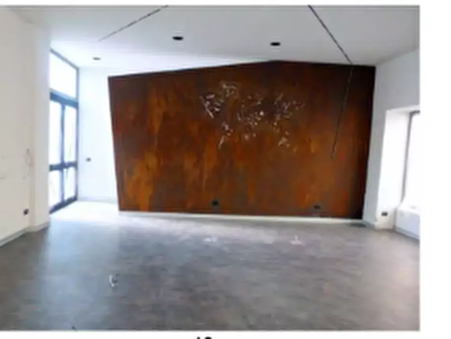 Immagine 7 di Negozio in vendita  in Via Mario Careddu a Canelli