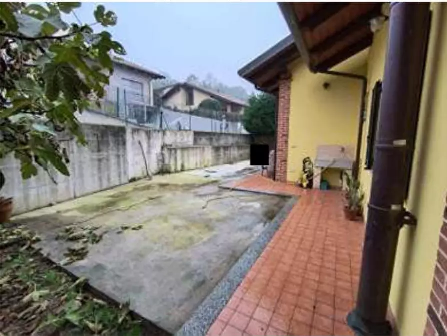 Immagine 8 di Villa in vendita  in Via Avvocato Sebastiano Filipello a Castelnuovo Don Bosco