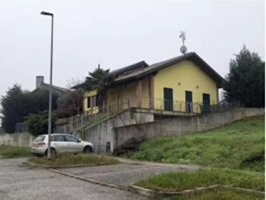 Immagine 11 di Villa in vendita  in Via Avvocato Sebastiano Filipello a Castelnuovo Don Bosco