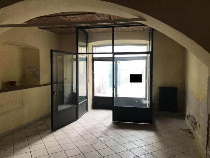 Immagine 9 di Magazzino in vendita  in Via Massimo d'Azeglio a Canelli