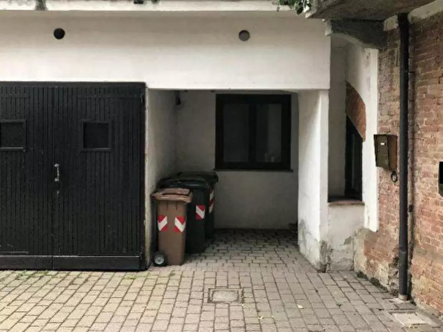 Immagine 17 di Magazzino in vendita  in Via Massimo d'Azeglio a Canelli