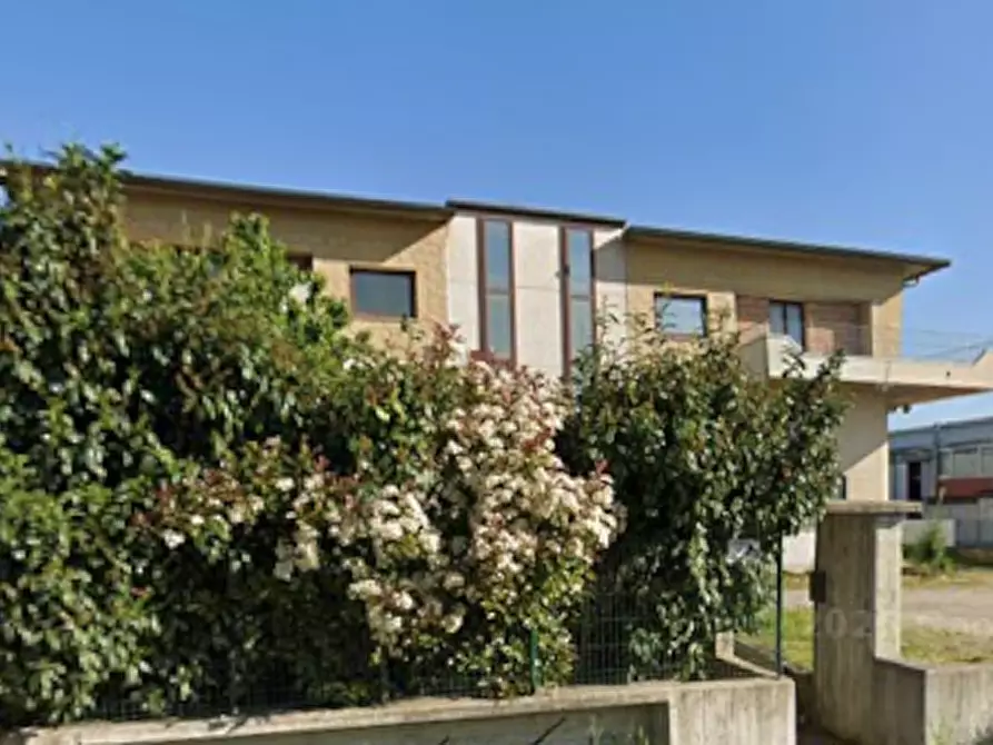 Immagine 11 di Appartamento in vendita  in Via Emanuele Kant a Città Di Castello