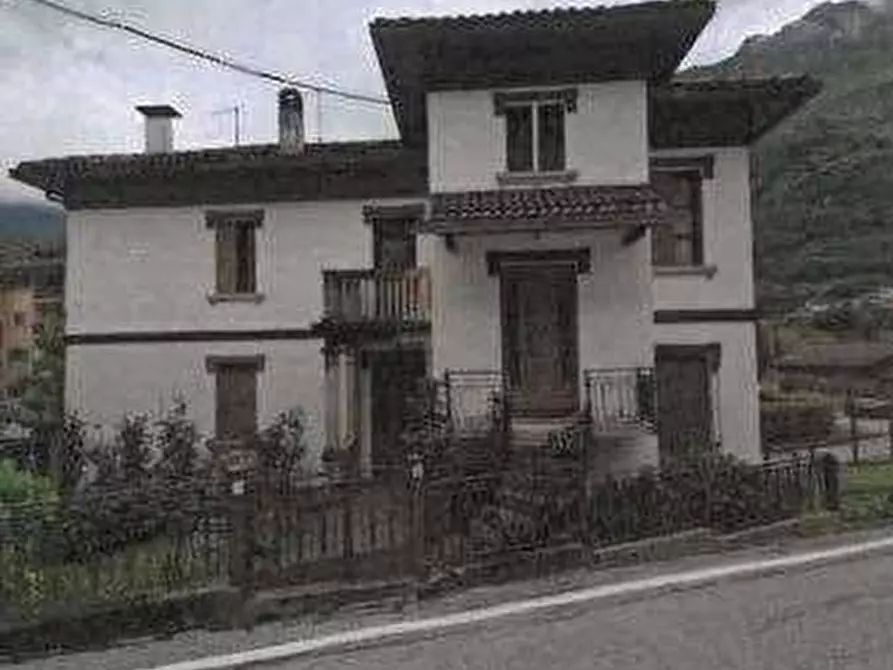 Immagine 1 di Appartamento in vendita  in Via XX Settembre a Castellavazzo