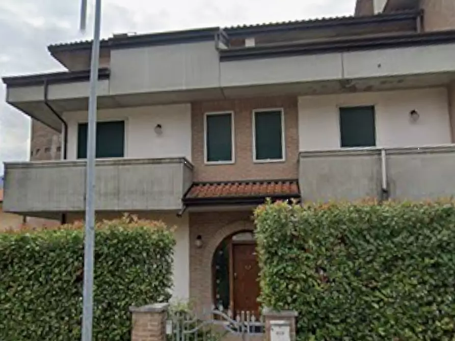 Immagine 8 di Appartamento in vendita  in Via Roma a Arsiero