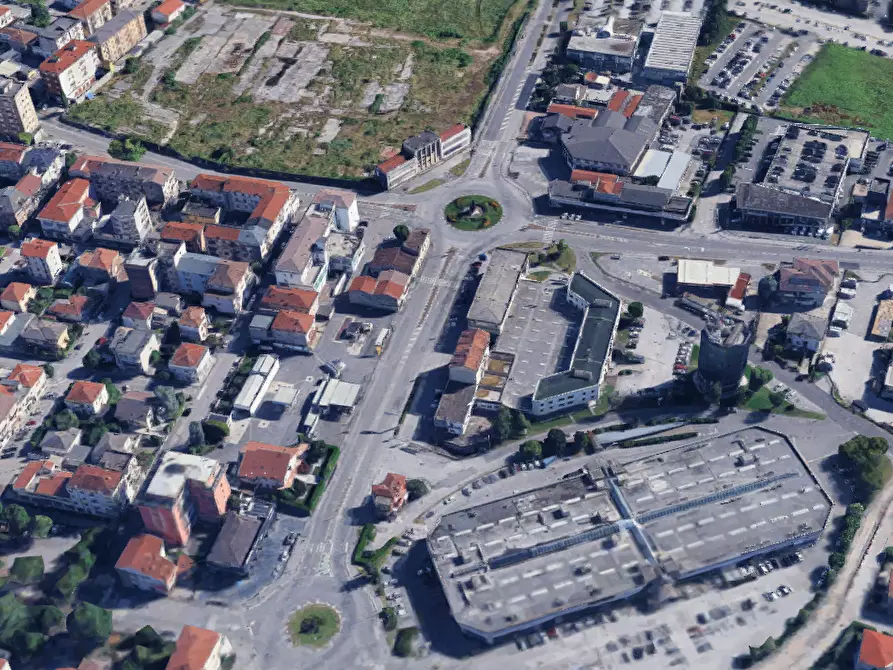 Immagine 7 di Negozio in vendita  in Viale Trieste a Montecchio Maggiore