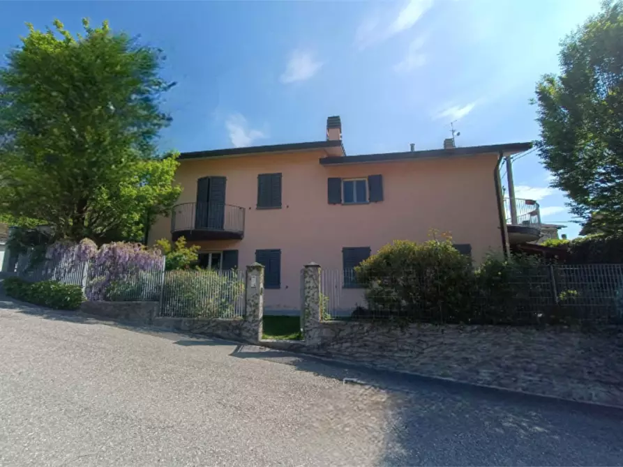 Immagine 7 di Stabile in vendita  in Vicolo Latta a Langhirano