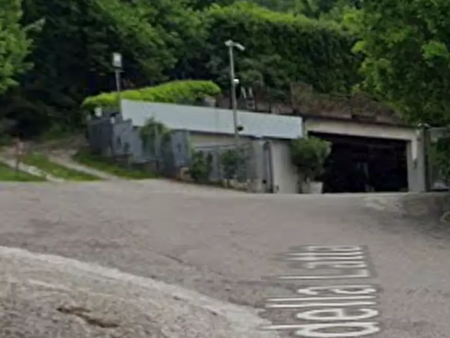 Immagine 28 di Stabile in vendita  in Vicolo Latta a Langhirano