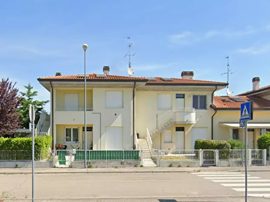 Immagine 2 di Appartamento in vendita  in via Santo Stefano a Ravenna