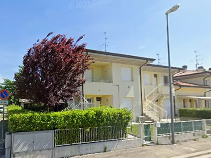 Immagine 3 di Appartamento in vendita  in via Santo Stefano a Ravenna