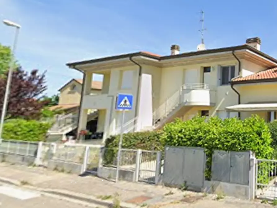 Immagine 6 di Appartamento in vendita  in via Santo Stefano a Ravenna