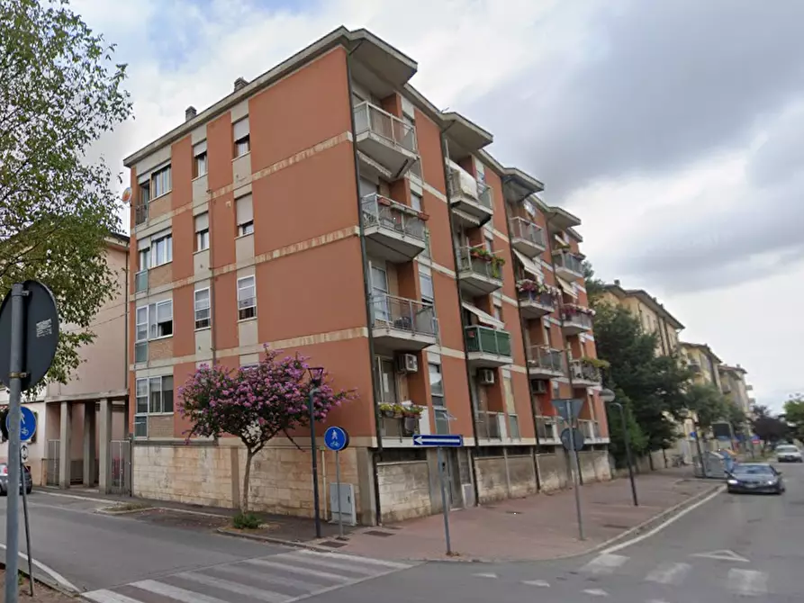 Immagine 3 di Appartamento in vendita  in Via Fiume a Ravenna