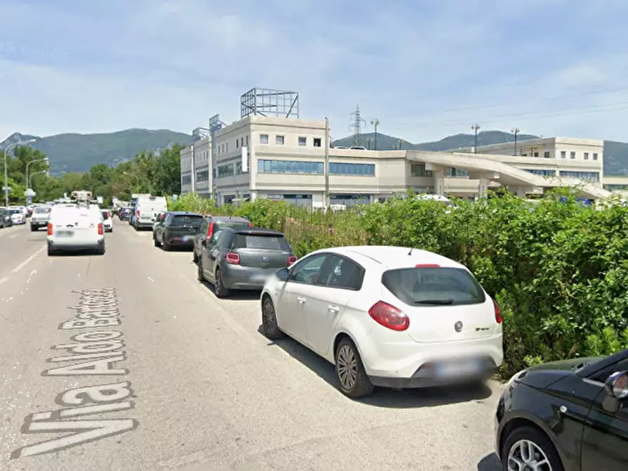 Immagine 5 di Negozio in vendita  in Via Aldo Bartocci a Terni