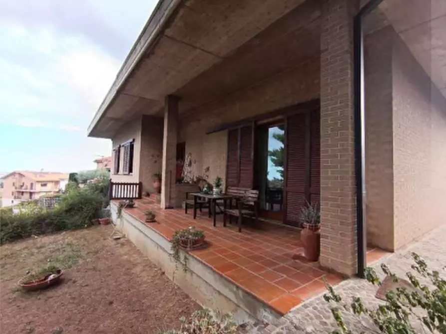 Immagine 5 di Villa in vendita  in Via del Turismo a Recanati