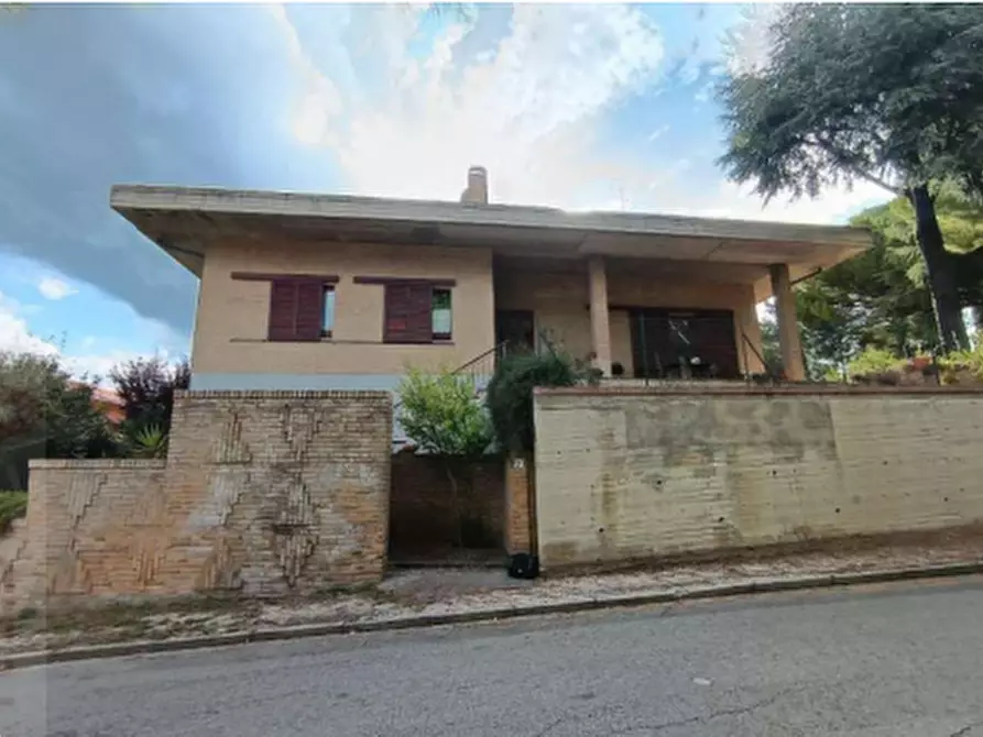 Immagine 8 di Villa in vendita  in Via del Turismo a Recanati