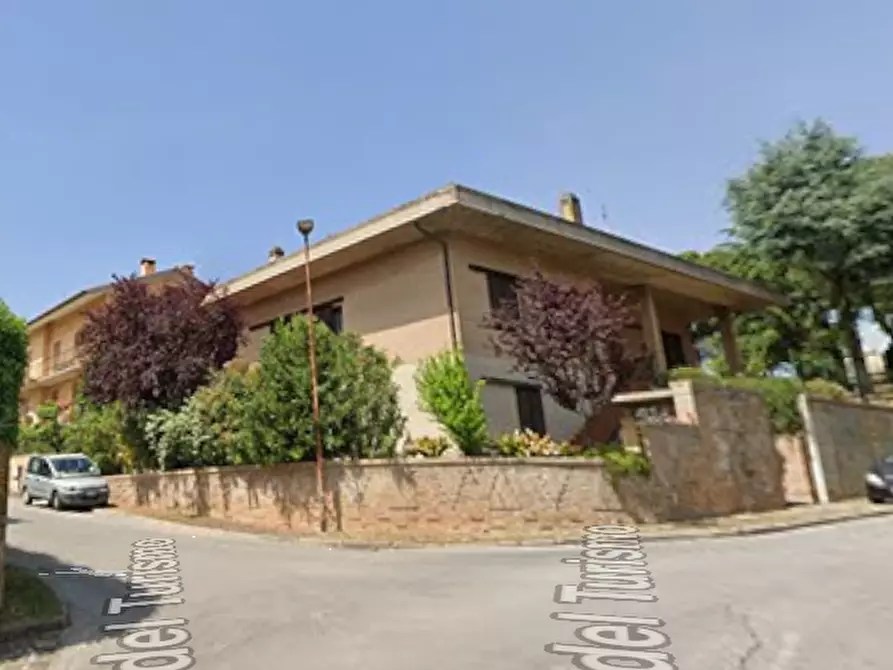 Immagine 19 di Villa in vendita  in Via del Turismo a Recanati