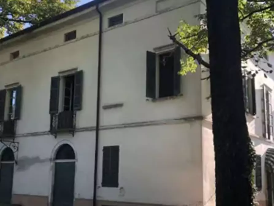 Immagine 2 di Villa in vendita  in Stradello Perizzi a Parma