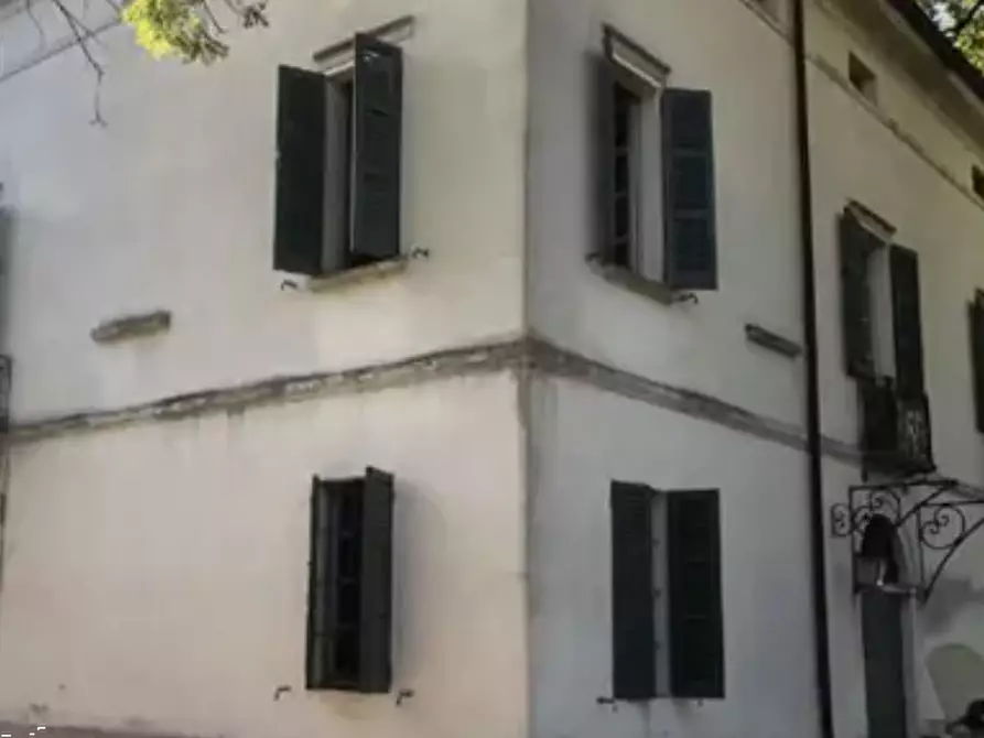 Immagine 6 di Villa in vendita  in Stradello Perizzi a Parma