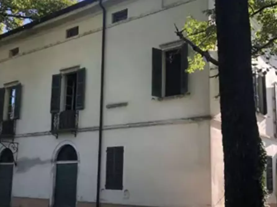Immagine 8 di Villa in vendita  in Stradello Perizzi a Parma